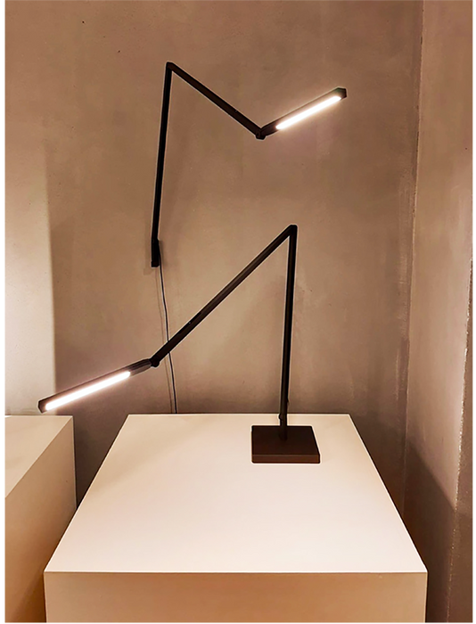 UNTITLED TABLE linear Table Lamp - MyConcept Hong Kong